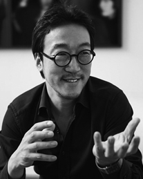 작가 썸네일