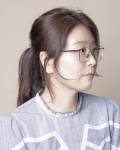 작가 썸네일